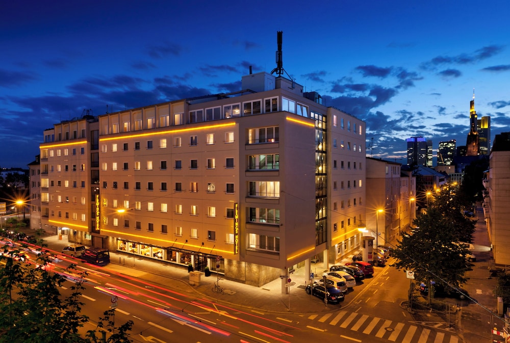 Flemings Hotel Frankfurt Main Riverside — 4-Star Luxury Hotel in Frankfurt Am Main, Germany