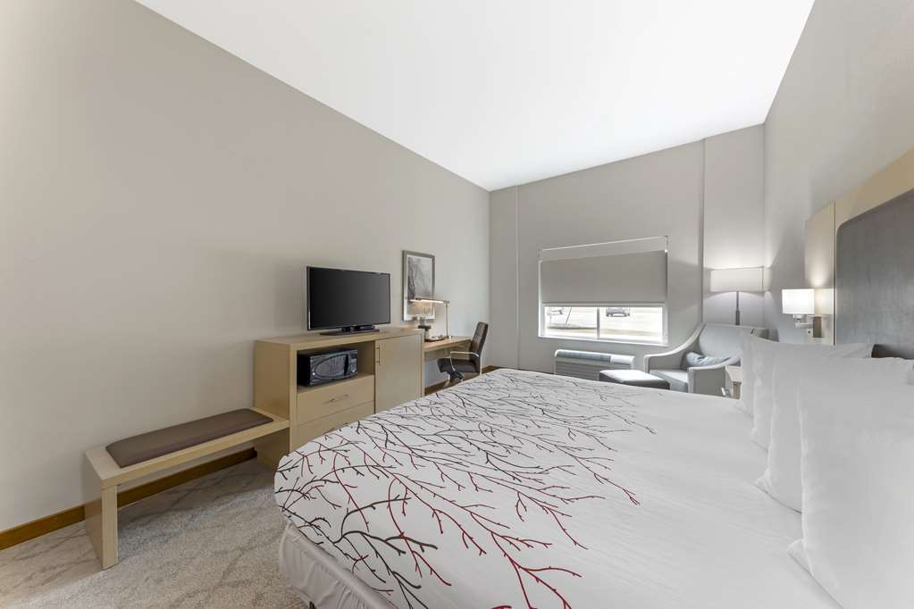Best Western Plus Chickasha Inn - photo 17