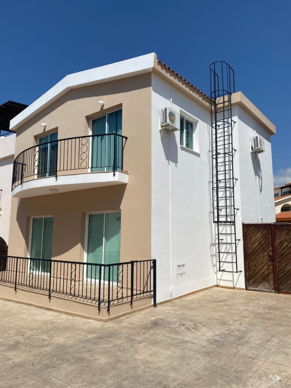 Three Bedroom Casa de Paphos