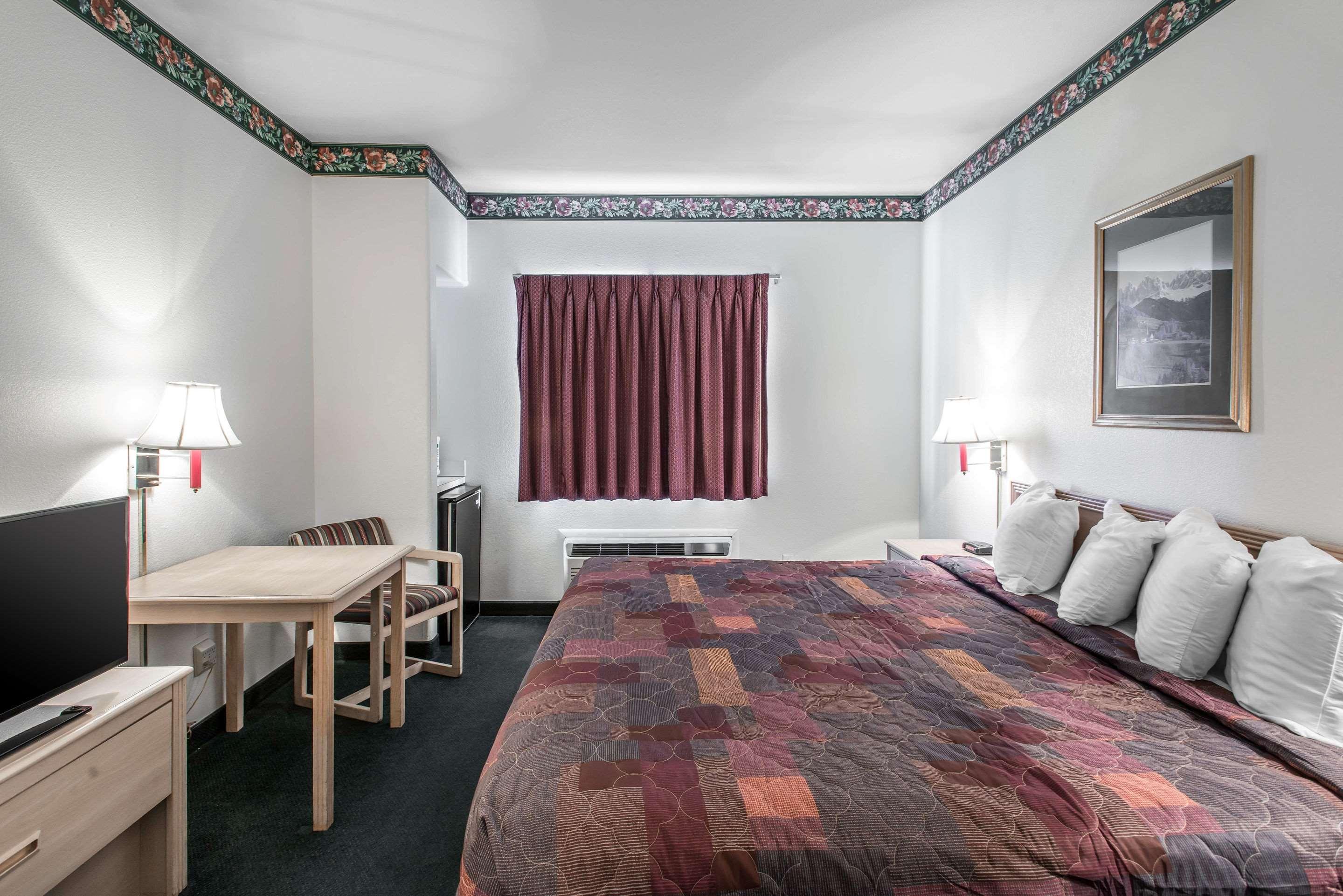 Baymont by Wyndham Loveland Fort Collins Area - photo 89