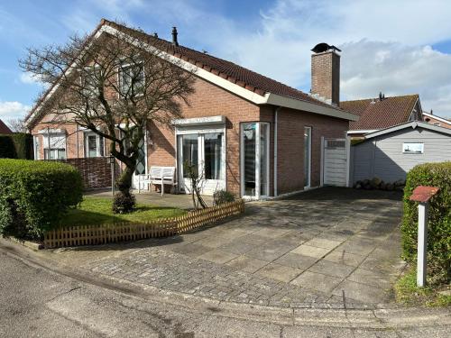 Ferienhaus CARPE DIEM Schoneveld Breskens Urlaub mit Hund — 4-Star Luxury Hotel in Breskens, Netherlands