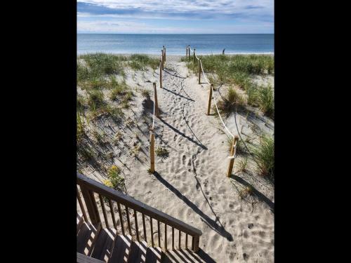 Humble by the Sea - photo 36