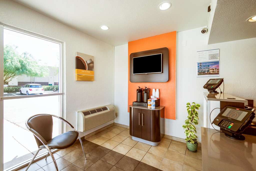 Motel 6 Youngtown AZ Phoenix Sun City - photo 30