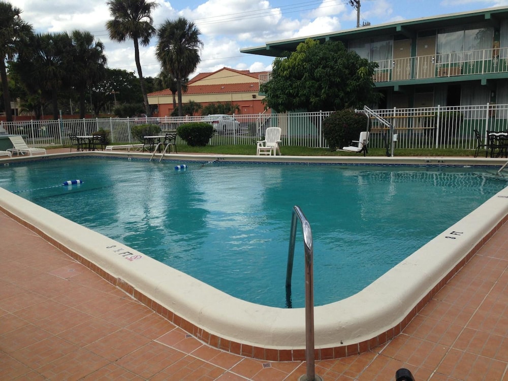 Boca Inn - photo 25