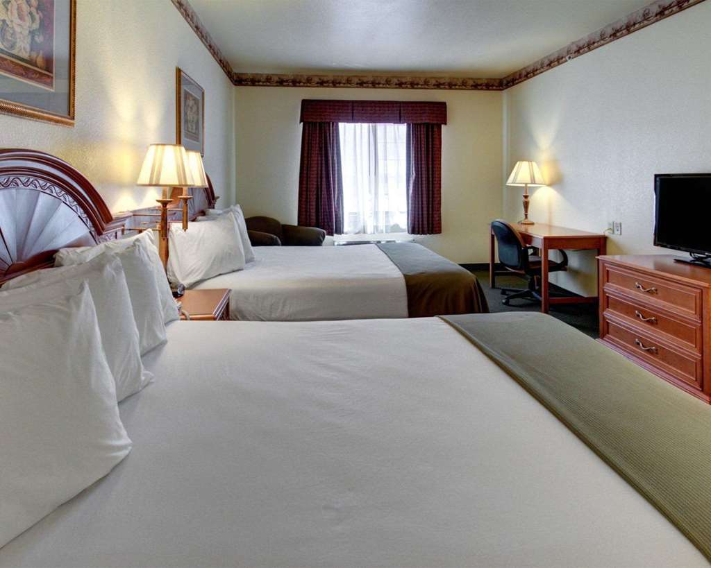Quality Inn & Suites Glen Rose - photo 13