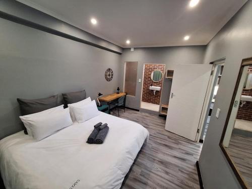 S2 Stoked Apartment