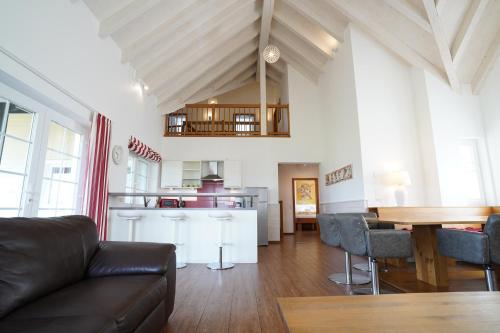 Hof Köhne Villa Landlust — 4-Star Luxury Hotel in Schmallenberg, Germany