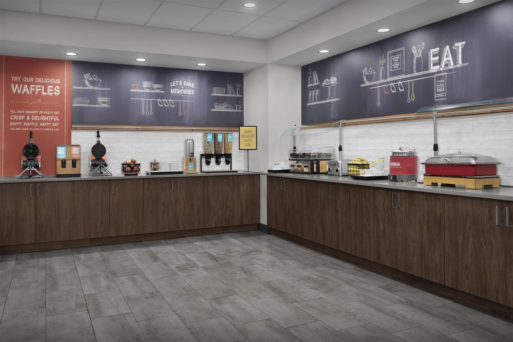 Hampton Inn & Suites Jacksonville South Bartram Park - photo 34