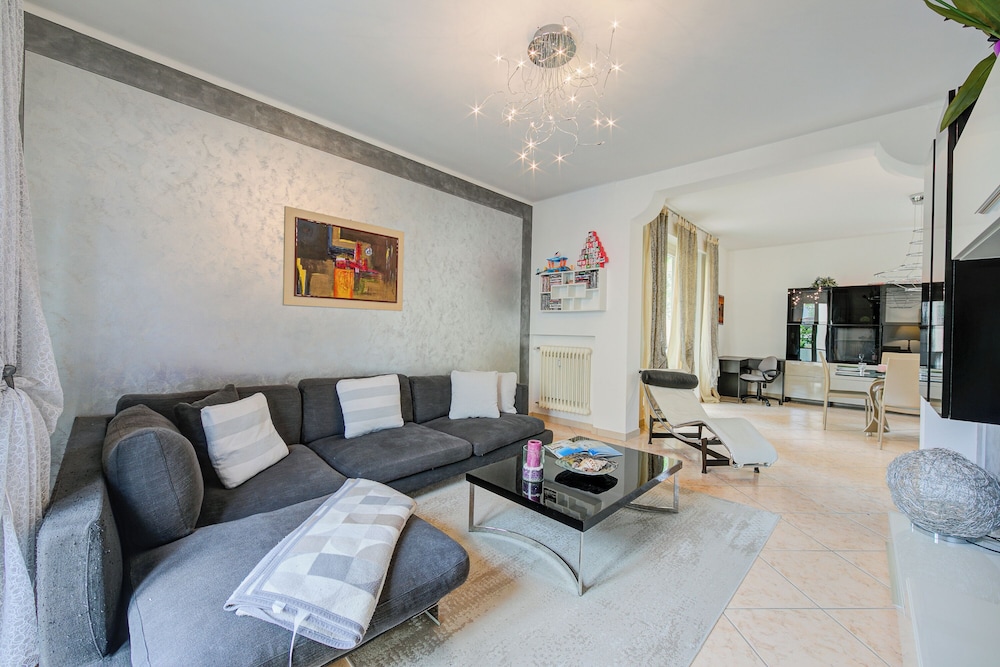 Ulivi Apart 500m Lake And Center Salò Happy Rentals — 4-Star Luxury Hotel in Salo, Italy