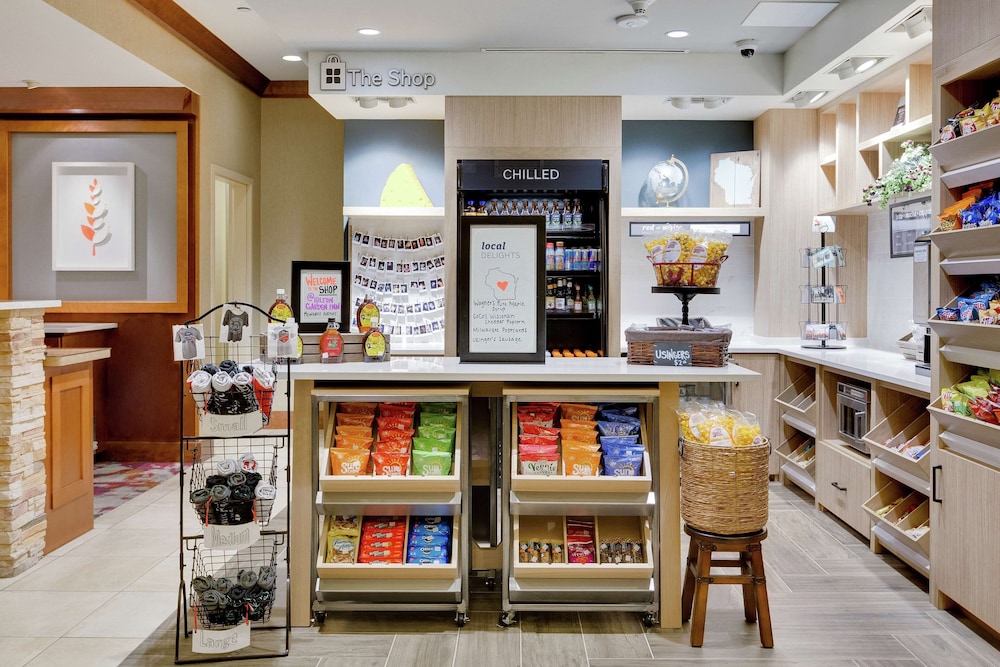 Hilton Garden Inn Milwaukee Airport - photo 42