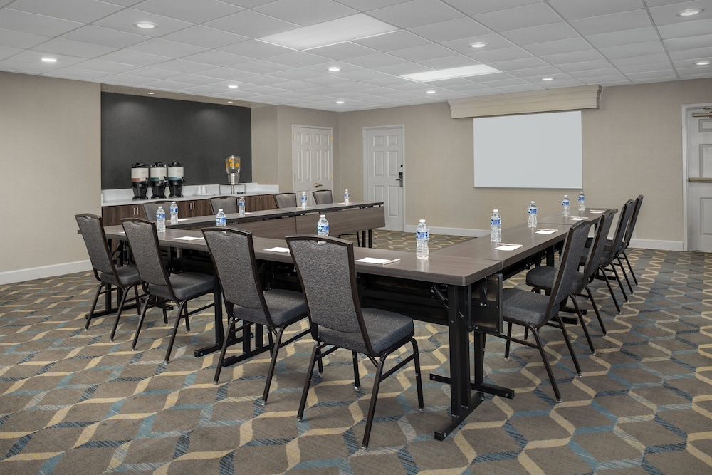 Residence Inn by Marriott Phoenix Airport - photo 45