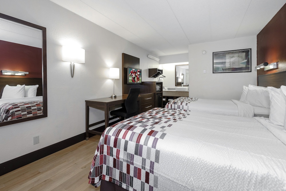 Red Roof Inn Aberdeen - photo 11