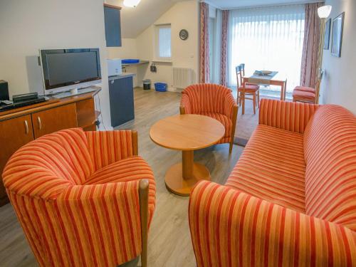 Dünenpark Binz Komfort Ferienwohnung mit 2 Schlafzimmern und Balkon im Dachgeschoss 218 — 4-Star Luxury Hotel in Ostseebad Binz, Germany