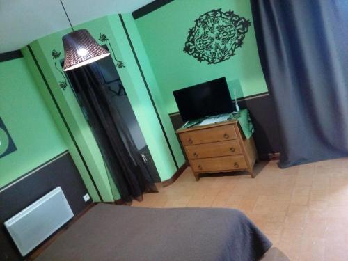 Hotel O by OYO Nandhini Guest House — hotel in Konarka