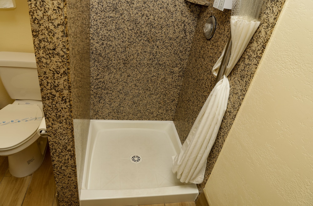 Silver Surf Motel - photo 37