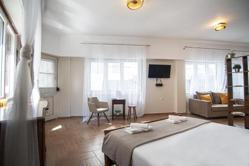 Central Calm Apartment — 4-Star Luxury Hotel in Athens, Greece