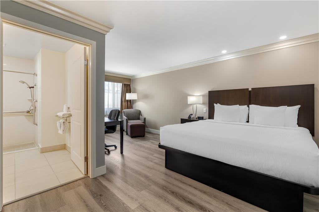 Best Western Plus LA Mid Town Hotel - photo 16