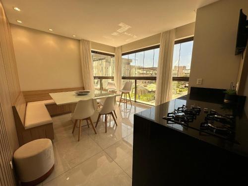 Apartamento com vista para praia a poucos metros da avenida principal de Bombas