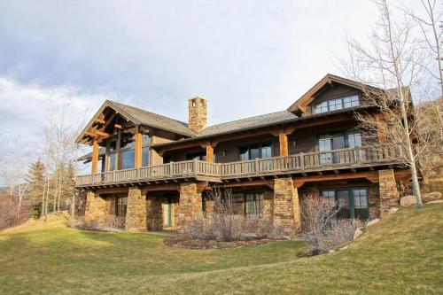 Private Hot Tub Theater Room Valet Parking And Ski Boot Storage At Ritz Carlton — Edwards