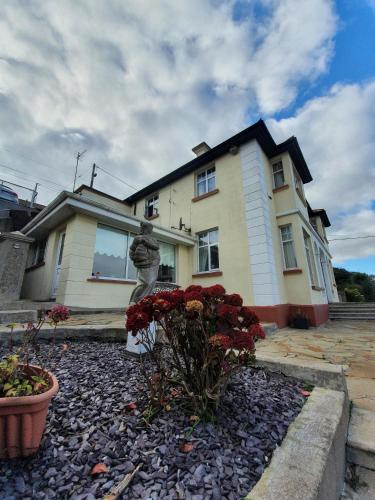 Hillside — 4-Star Luxury Hotel in None, Republic of Ireland