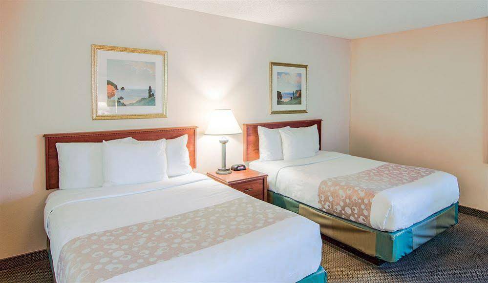 Motel 6 Maryland Heights MO - photo 3