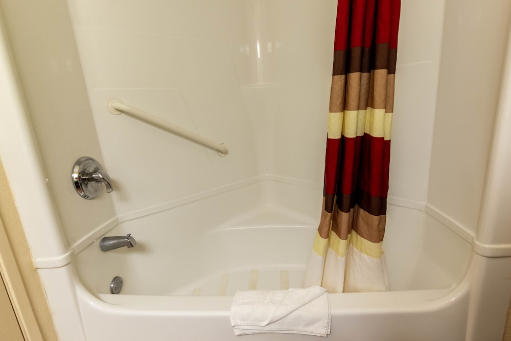 Red Roof Inn Georgetown IN Louisville West - photo 21
