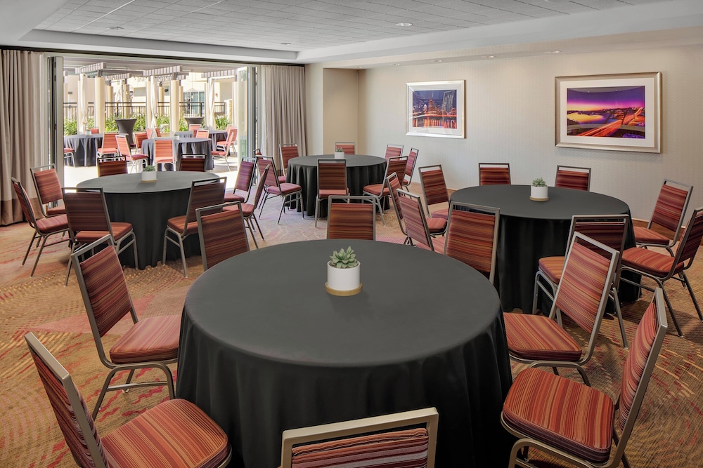 Hotel Indigo Austin Downtown University by IHG - photo 67