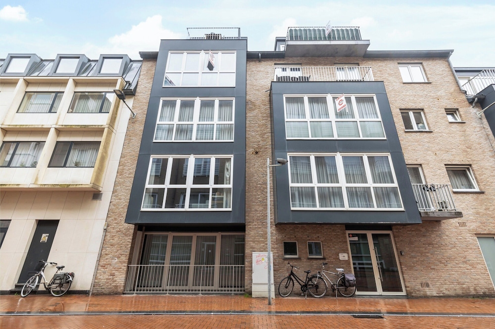 De Koetsier Apartment In Blankenberge — 4-Star Luxury Hotel in Blankenberge, Belgium