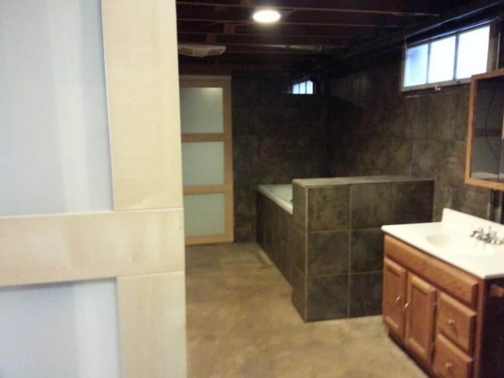Spanish Craftsman Smarthouse 2 Baths - photo 12