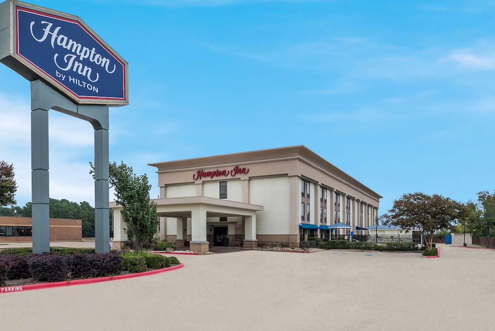 Hampton Inn Marshall - photo 39
