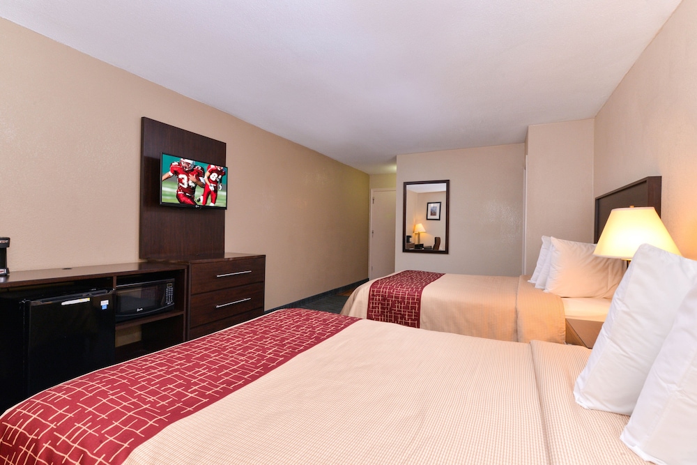 Red Roof Inn Chambersburg - photo 12