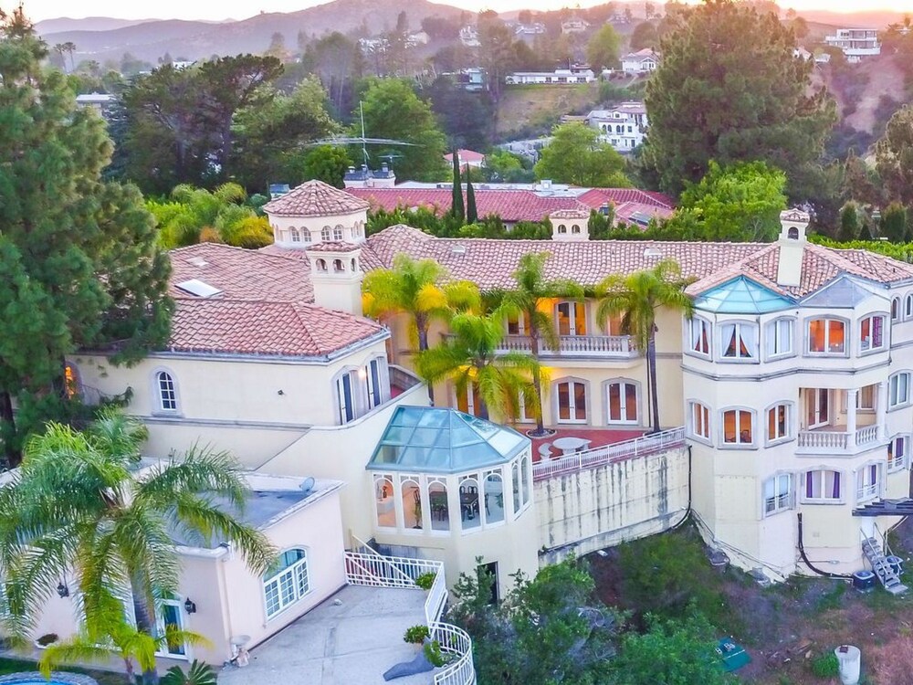 Villa Luisita — 4-Star Luxury Hotel in Los Angeles, United States