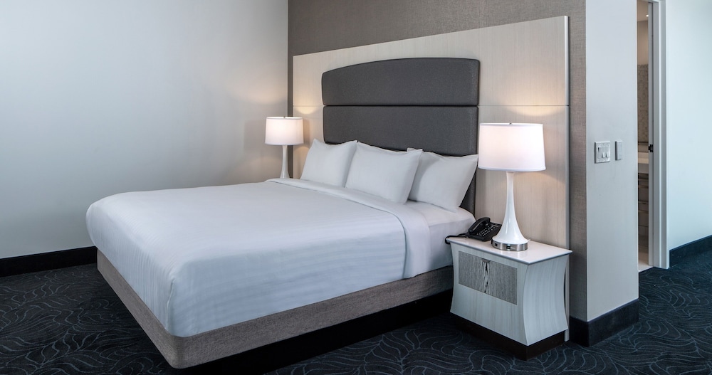 Southland Casino Hotel - photo 8