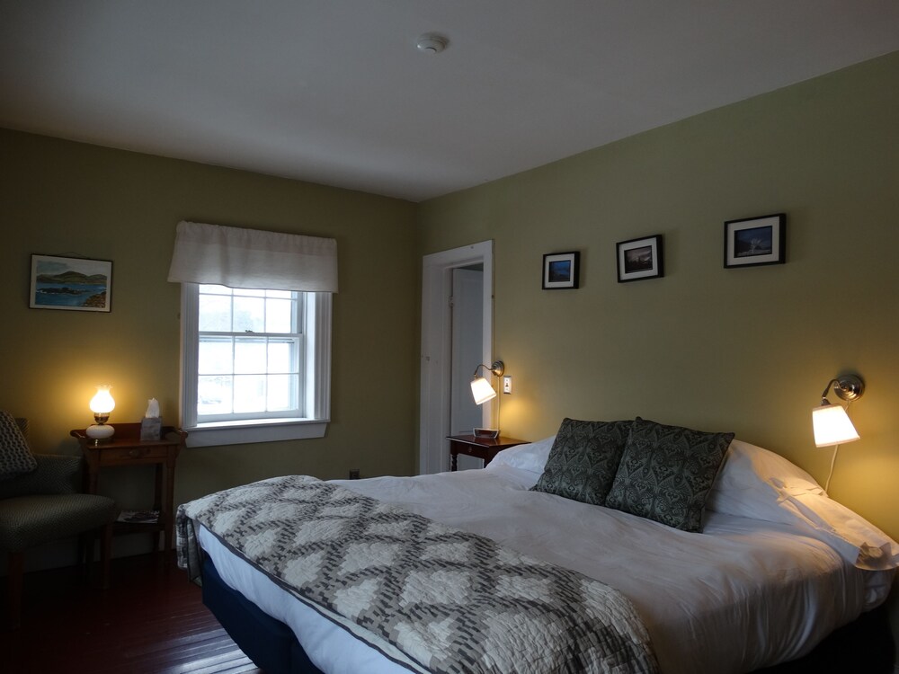 Shoreham Inn Bed & Breakfast - photo 8