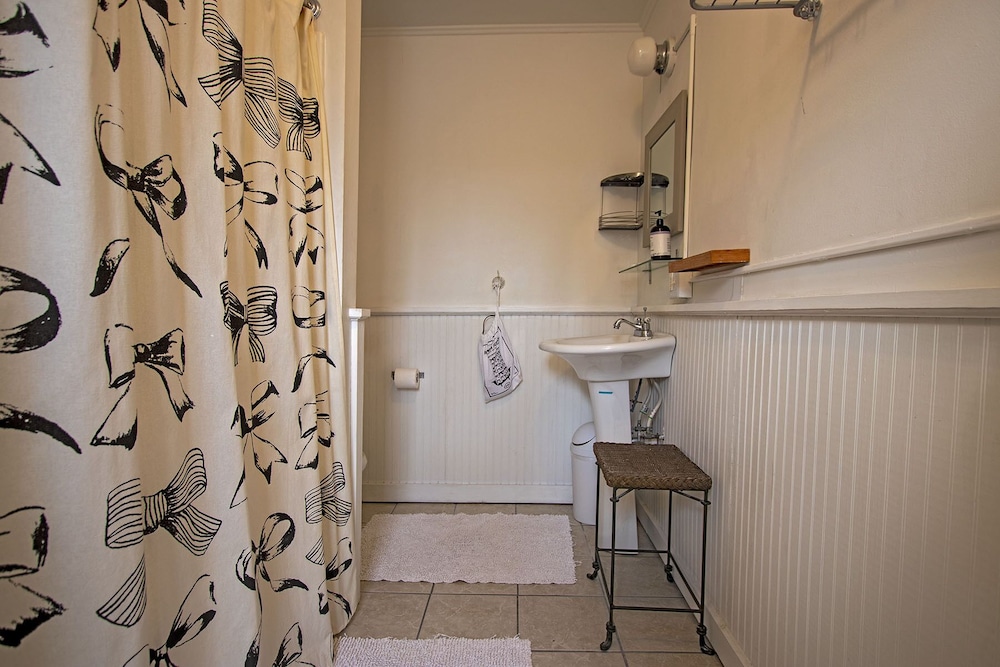 The Woodbine Inn - photo 35