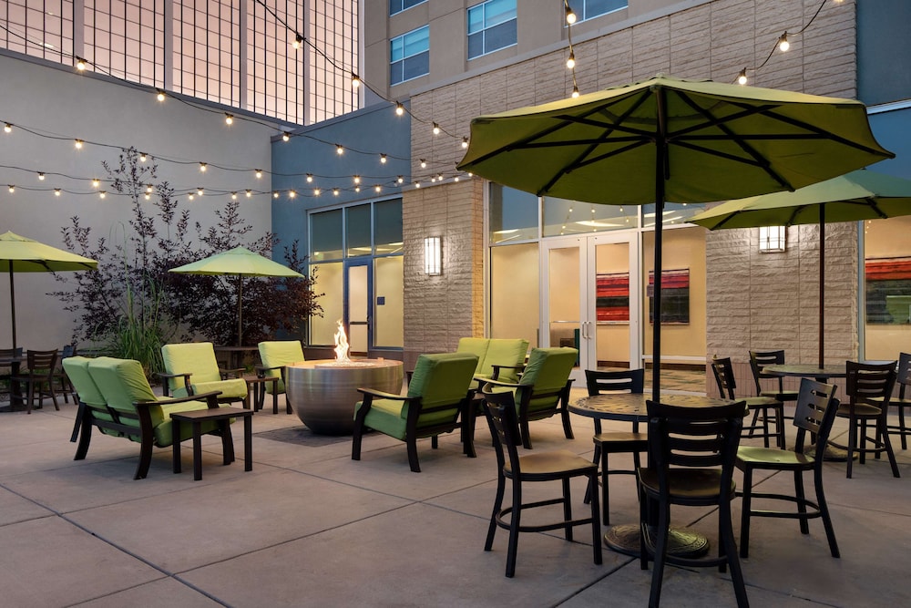 Hilton Garden Inn Denver Cherry Creek - photo 44