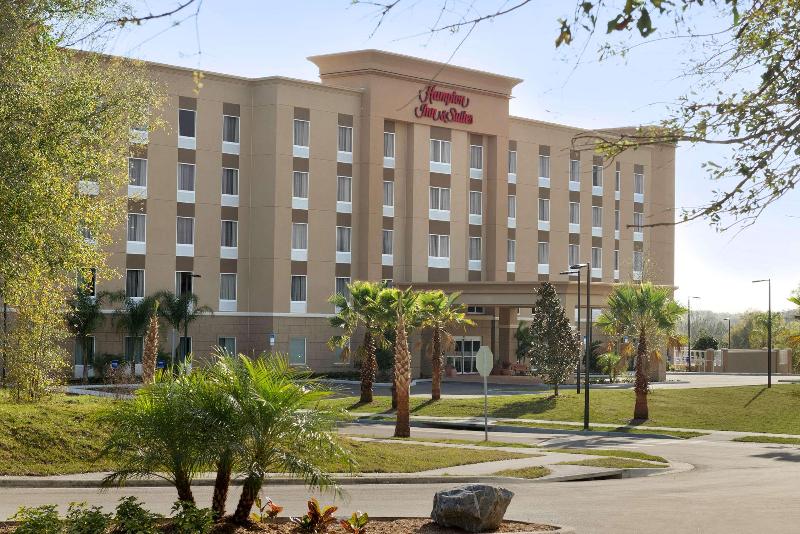 Hampton Inn & Suites Deland - photo 2
