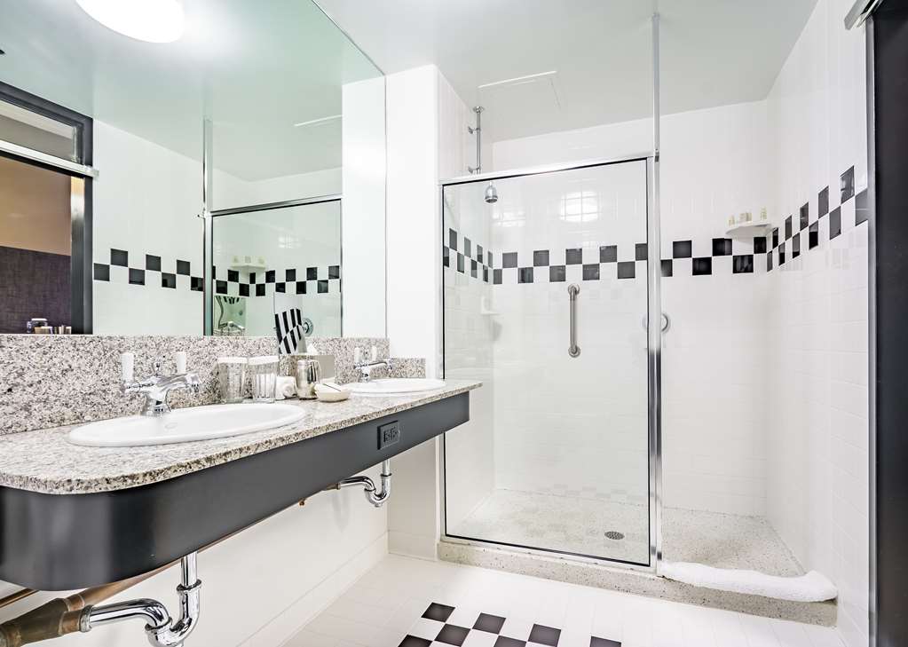 Proximity Hotel - photo 22