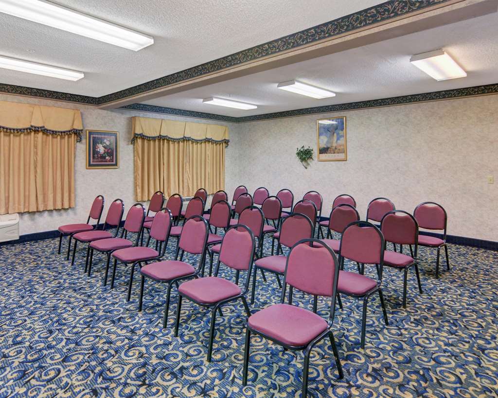 Quality Inn & Suites Grand Prairie South - photo 26
