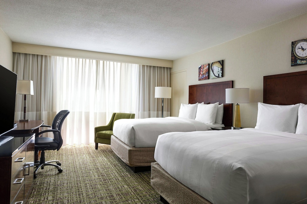 Marriott Chicago O'Hare - photo 29