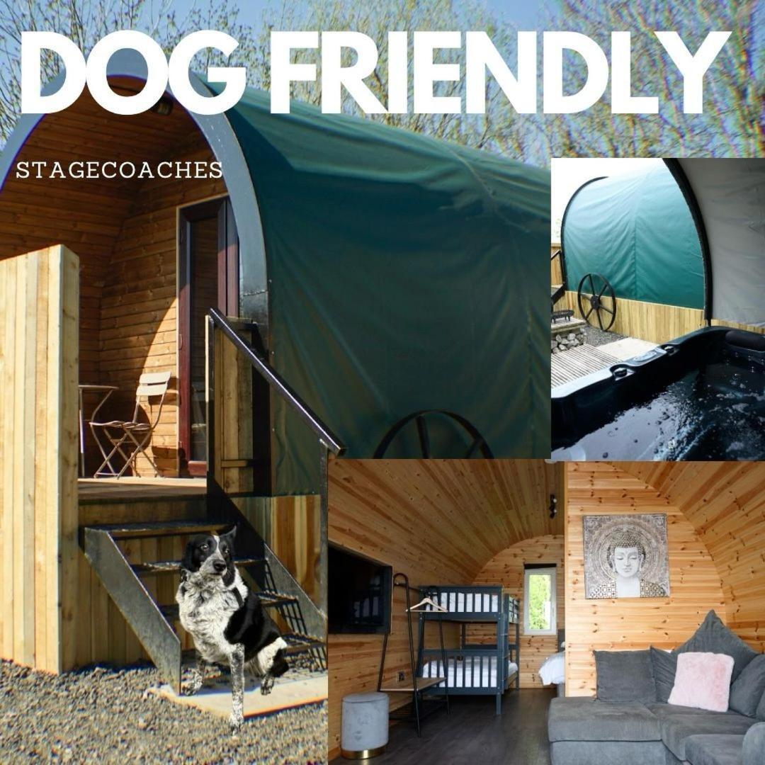 Dog Friendly Stagecoach Glamping Pod with Hot Tub — hotel in Kingsley