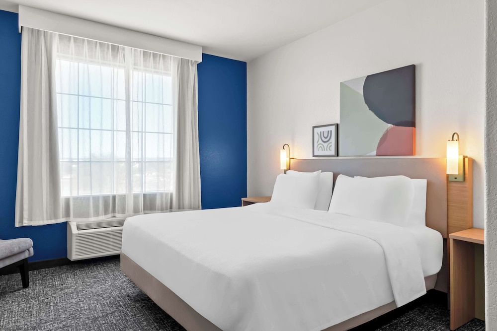 Spark by Hilton Selma - photo 10