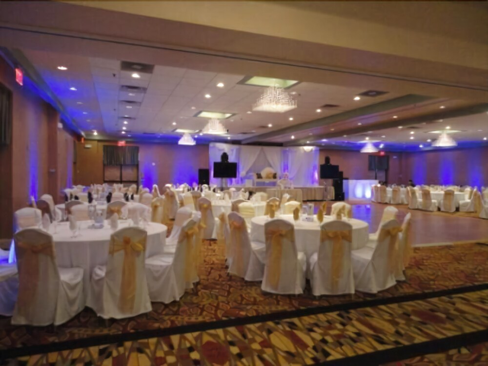 E Hotel Banquet & Conference Center - photo 53