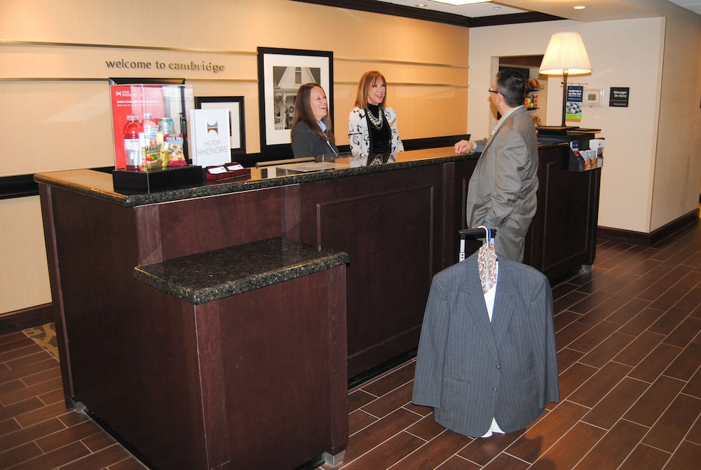 Hampton Inn Cambridge - photo 6