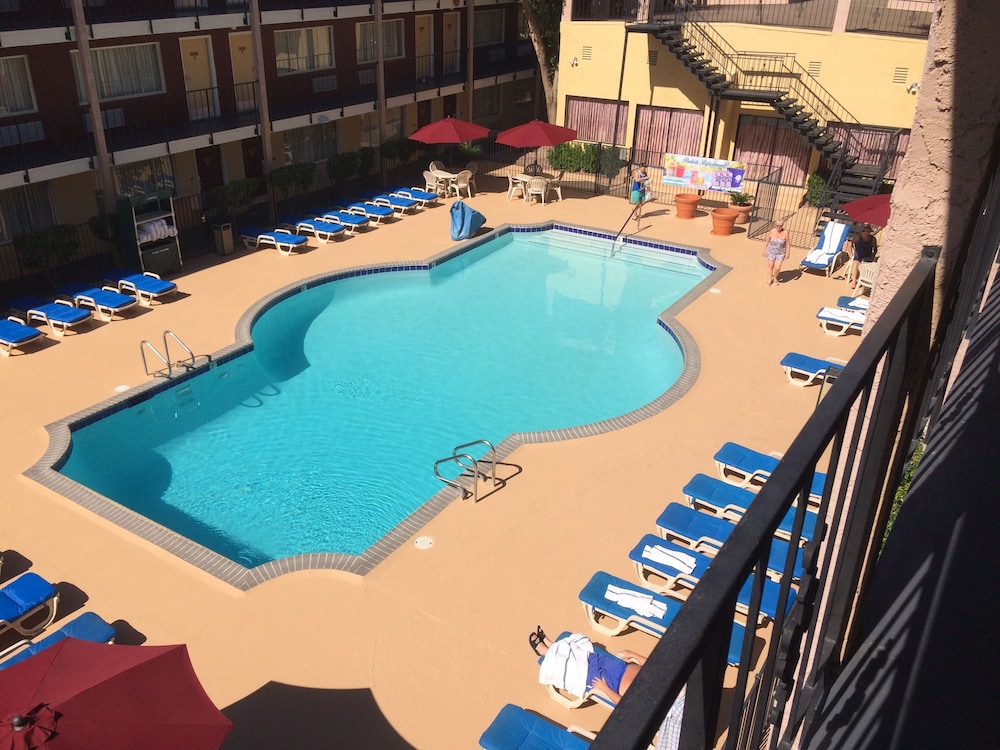 Mardi Gras Hotel & Casino - photo 22