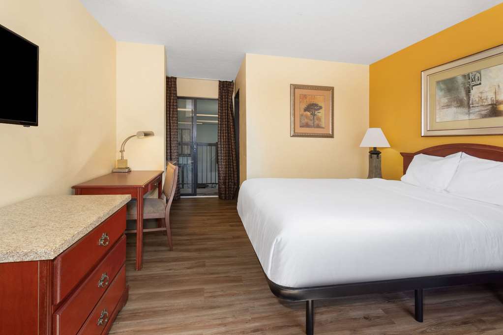 Travelodge by Wyndham Albuquerque East - photo 48