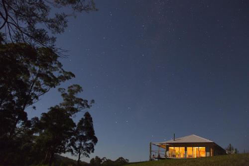 Wilderberry Cottage — 5-Star Luxury Hotel in Berry, Australia