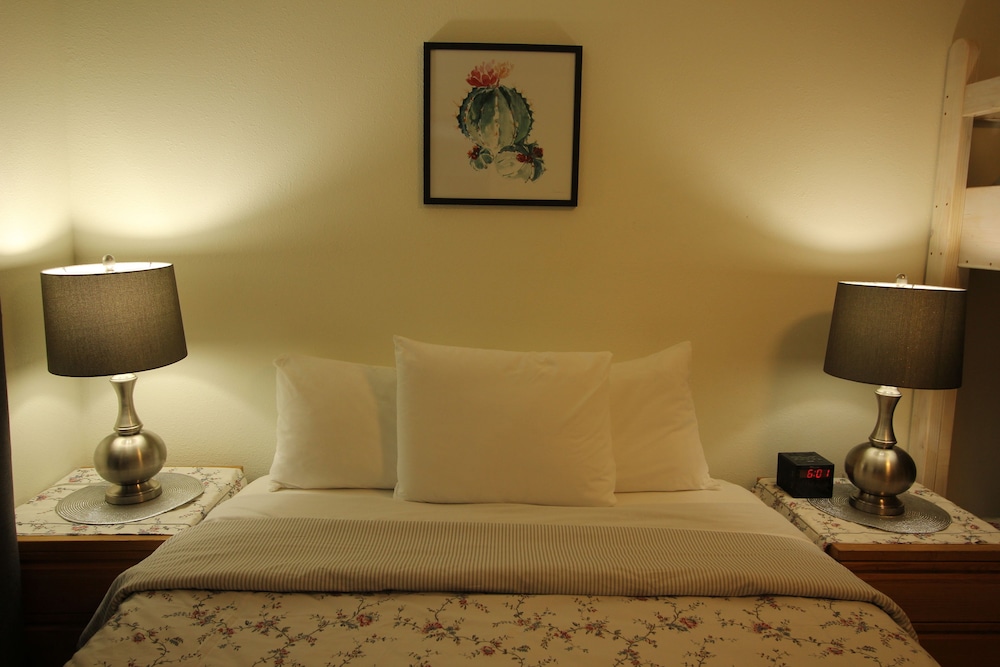 Mariner's Cove Inn - photo 52