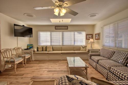 316CL 316 Claressa in Avalon, United States