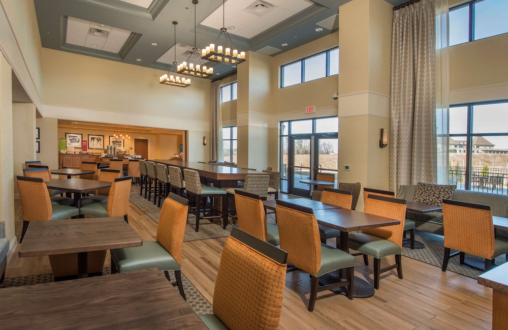 Hampton Inn & Suites Braselton - photo 25